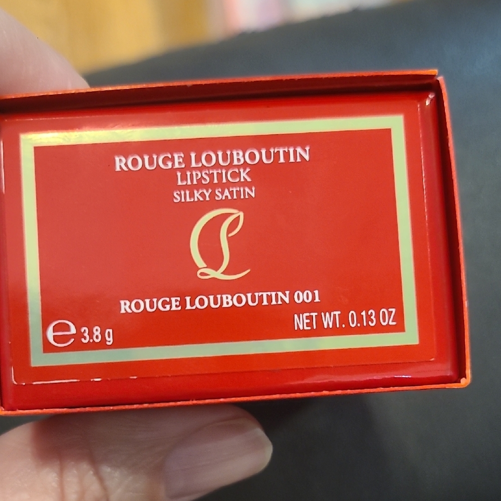 Christian Louboutin Lipstick- Rouge Loubiutin 001 ($105 MSRP) - Picture 8 of 8